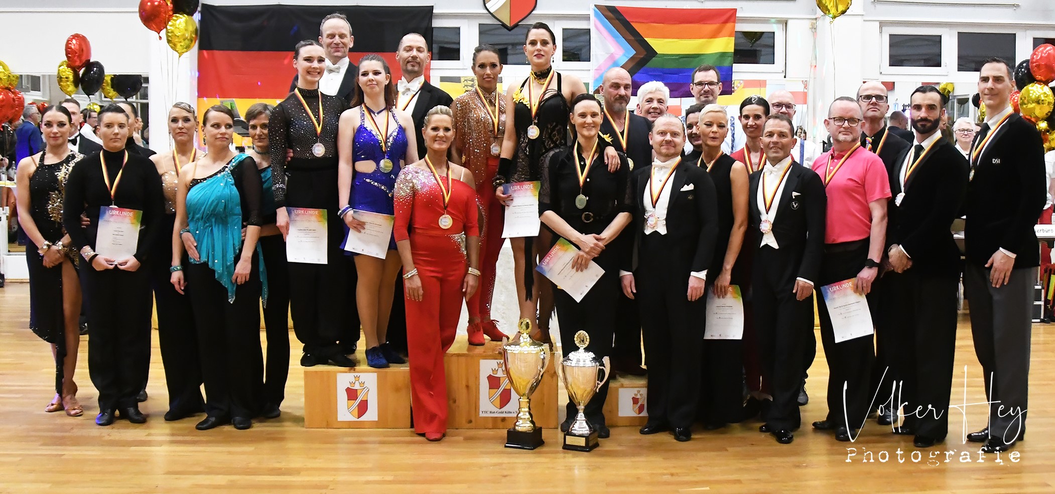 Die 19. Internationale Offene Deutsche Meisterschaften für Frauen- und Männerpaare in den Standard- und Lateinamerikanischen Tänzen